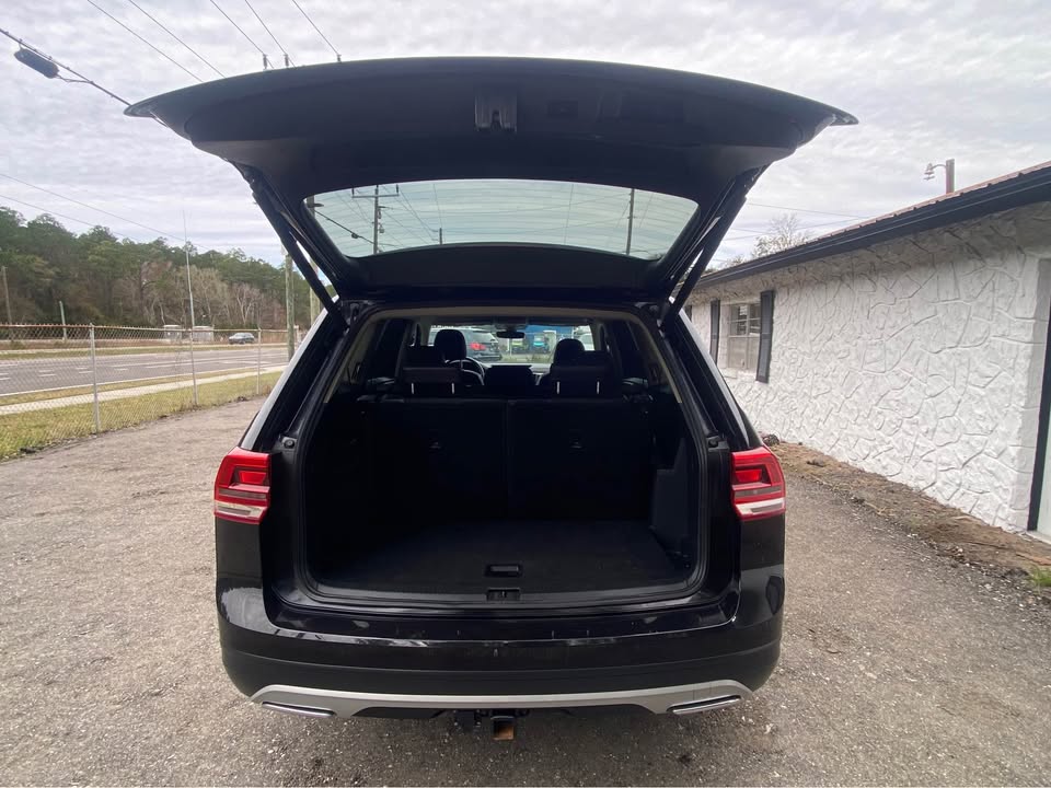 2019 Volkswagen Atlas SE w/Tech - Photo 8