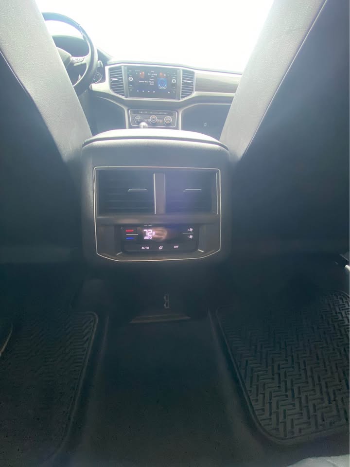 2019 Volkswagen Atlas SE w/Tech - Photo 17
